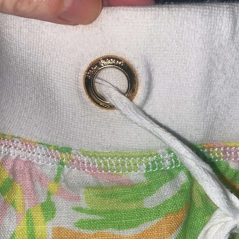 Lilly Pulitzer adorable bright